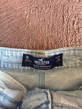 hollister high-rise vintage baggy jeans light wash